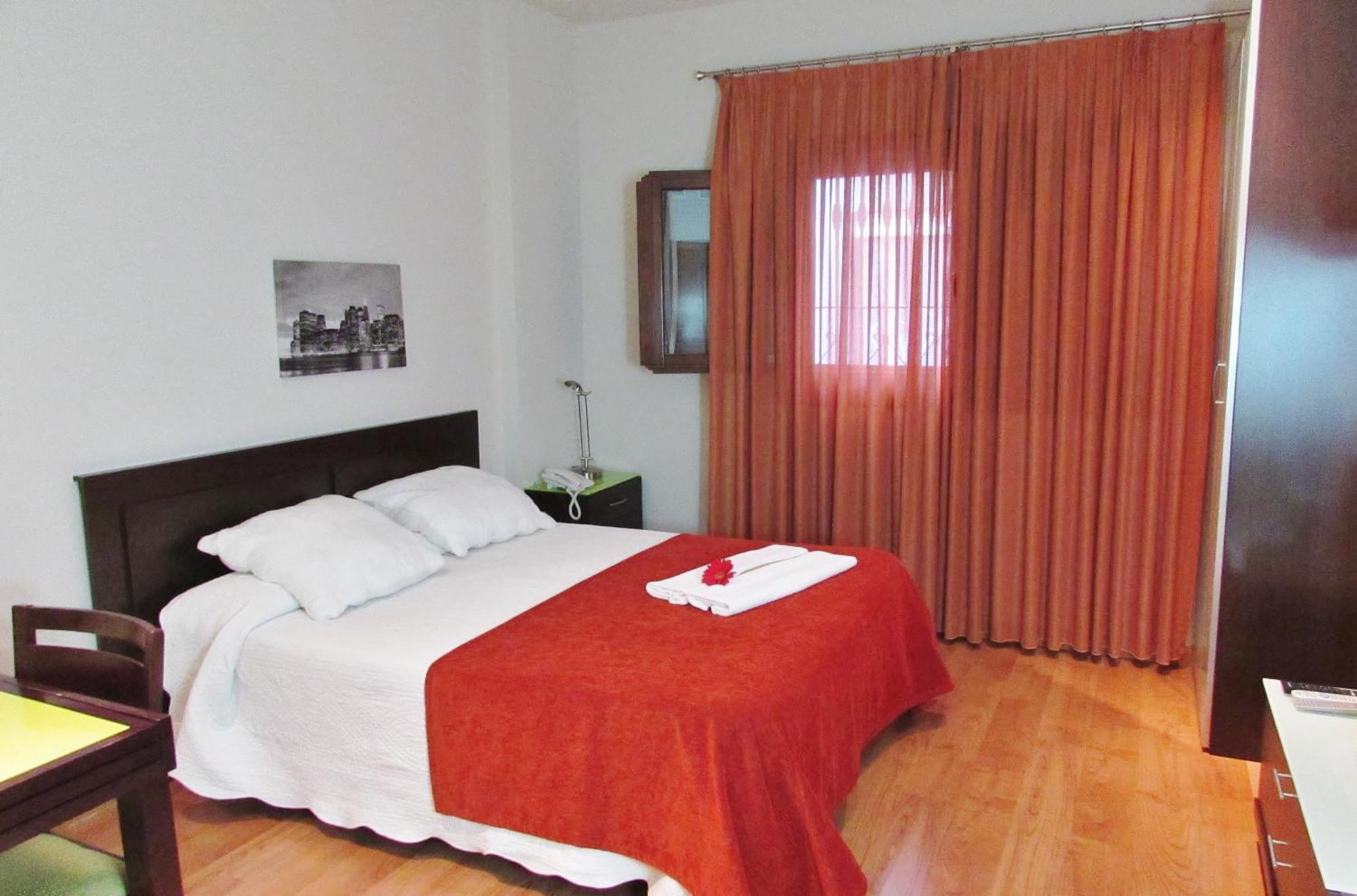 Apartamentos Turisticos Las Nieves Γρανάδα Δωμάτιο φωτογραφία